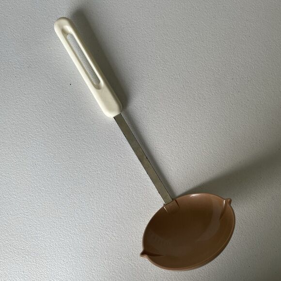 Bonny USA Other - Vintage Bonny USA Nylon Soup Spoon Ladle Brown Ivory Kitchen Cookwear